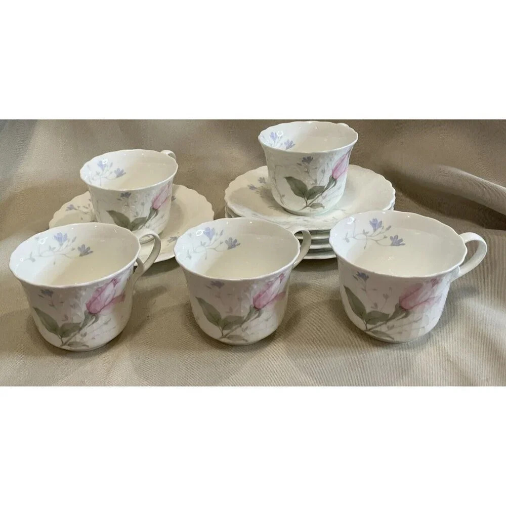 Mikasa Bone‎ China April Rose Set Of 5 Teacups Saucer A7053 Floral Flowers VTG